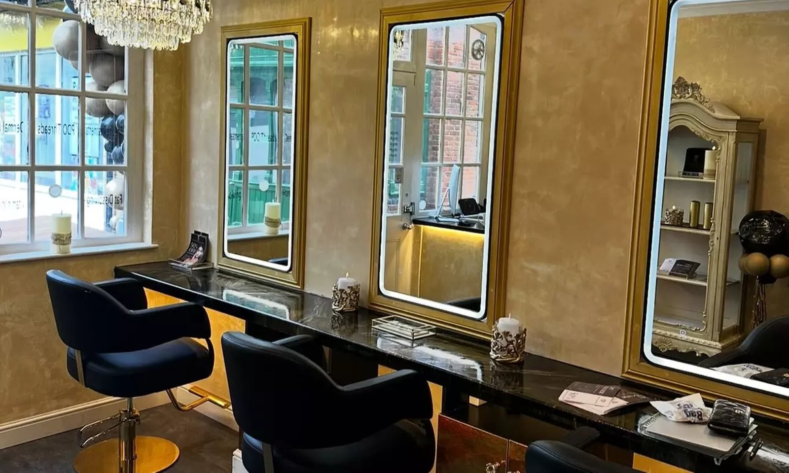 Hair studio